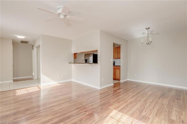 Foto del edificio - 578 Peregrine St