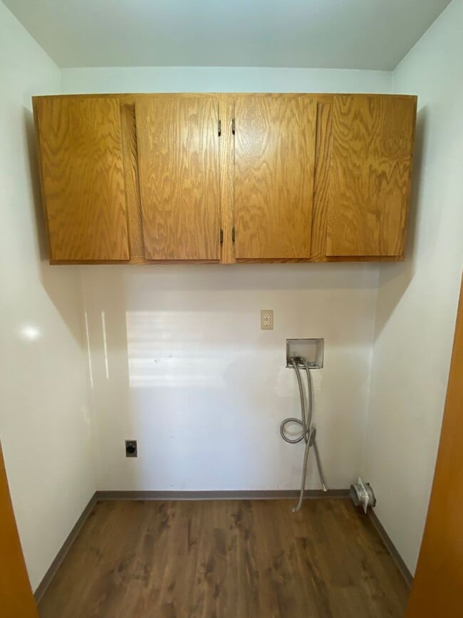 Building Photo - 1006Spey