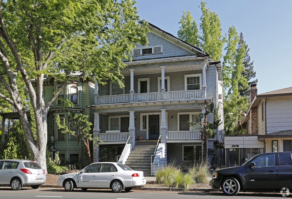 Primary Photo - 1307 G St
