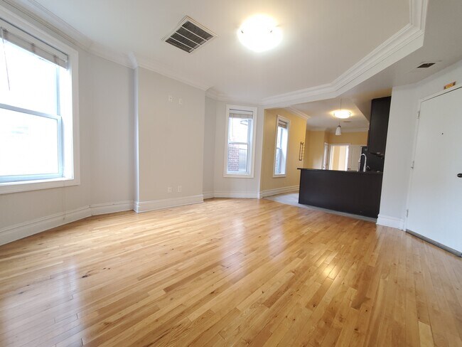 377 Baldwin Ave 2B - 379 Baldwin Ave