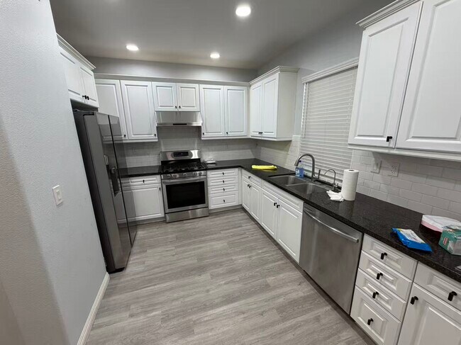 Foto del edificio - 8371 Edgewood St