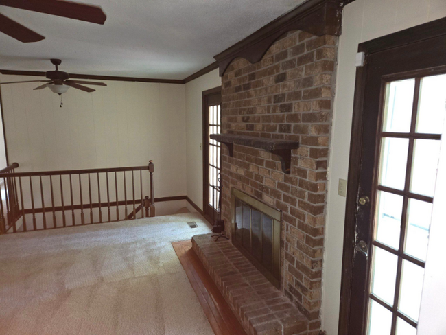 Building Photo - 2035 Rock Bluff Rd