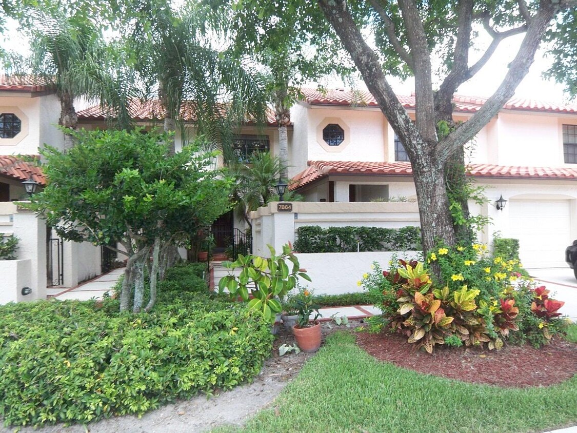 Primary Photo - 7862 La Mirada Dr