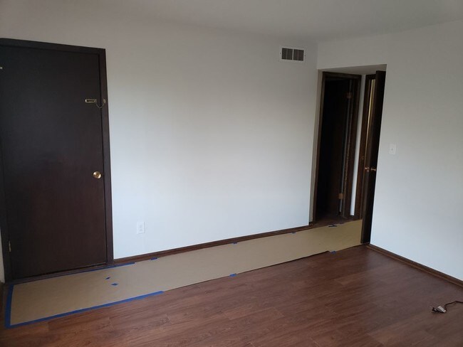 Foto del edificio - 6301 W Fairview Ave