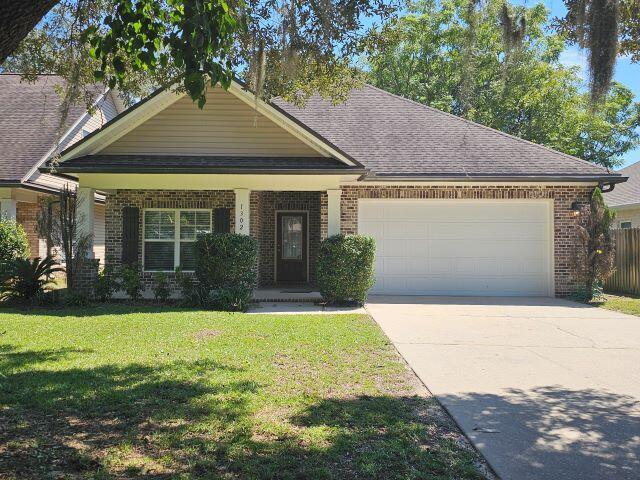 Foto principal - 1302 Cedar Ave S