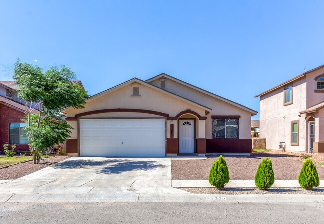 Building Photo - Beautiful Single Story Rental Home in Mesq...