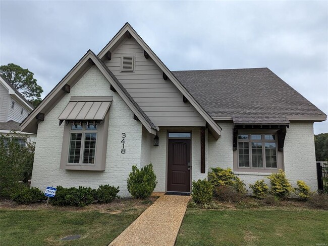 Building Photo - 3418 Lockwood Pl