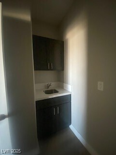 Foto del edificio - 2080 S Highland Ave