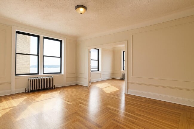 Building Photo - 150 Haven Ave