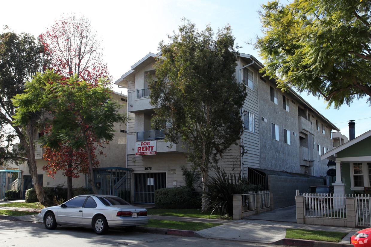 Building Photo - 1071-1075 Junipero Ave