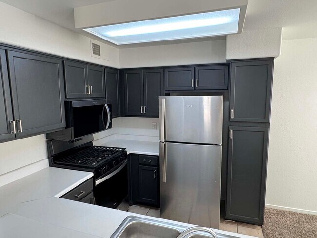 Foto del edificio - 3115 Casey Dr