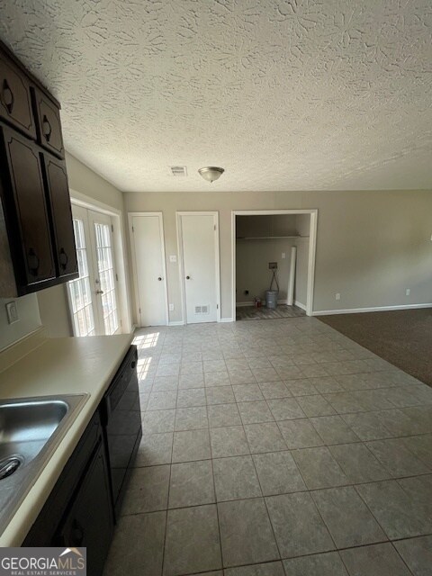 Foto del edificio - 252 Toby Springs Ln