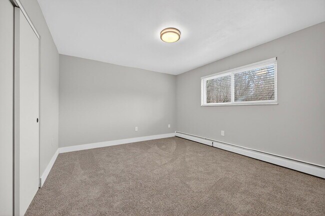 Foto del edificio - 6419 Montgomery Rd