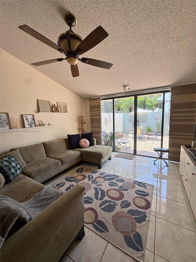 Building Photo - 12332 SW 148th Terrace