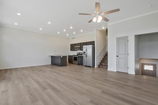 Building Photo - Clear Ridge & Jackson Heights Townhomes