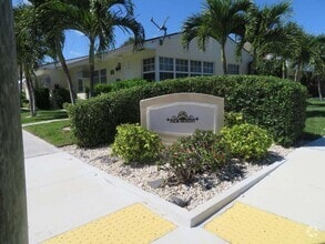 Building Photo - 327 S Ocean Blvd
