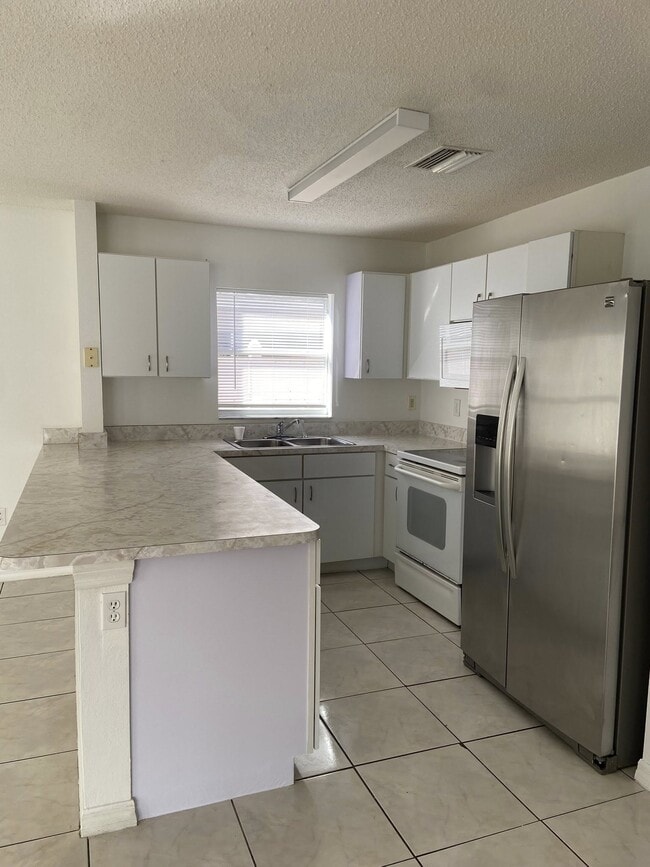 Foto del edificio - 4416 Hamlet Ct