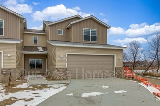 Building Photo - 6773 Gingham Ct