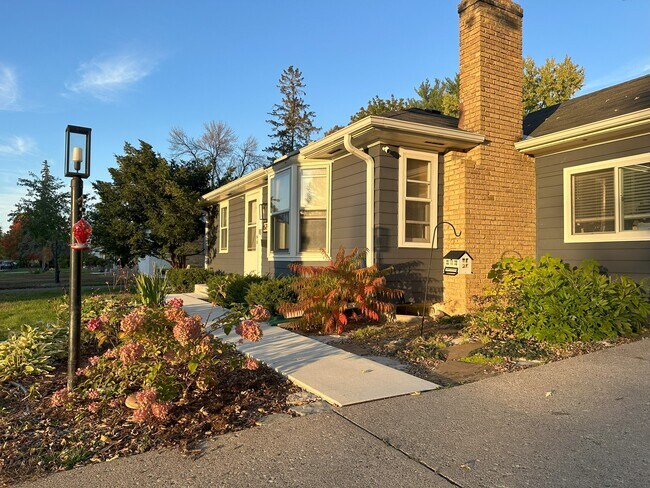 Foto del edificio - 6245-6213 13th Ave S