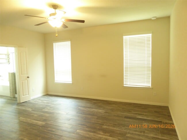 Building Photo - 6319 Shadowbrook Hollow Trail