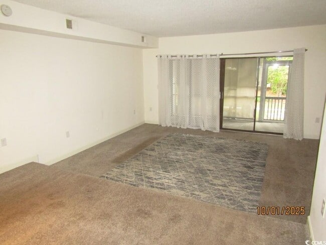 Building Photo - 938 Villa Dr