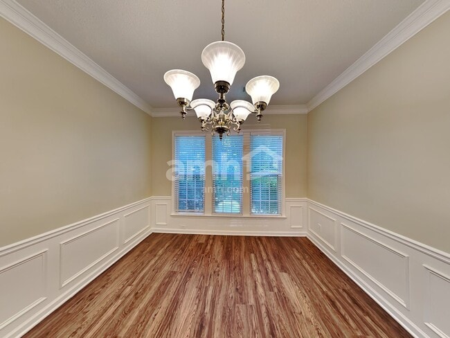 Building Photo - 3032 Donamire Ave NW