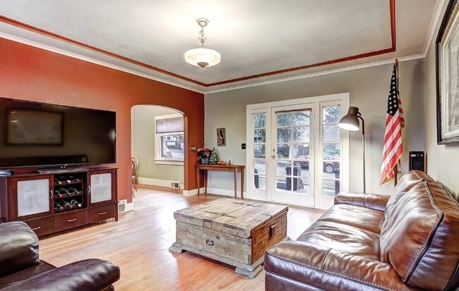 Building Photo - 7307 SW 31st Ave