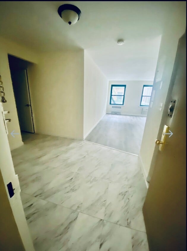 Primary Photo - 210 Atlantic Ave