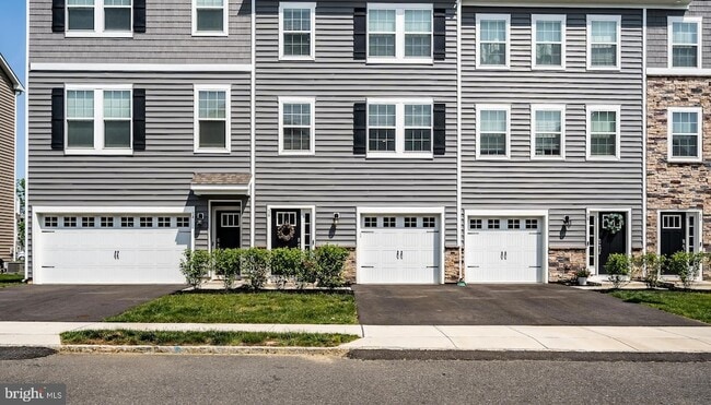 Photo - 56 Rome Way Unit Townhome
