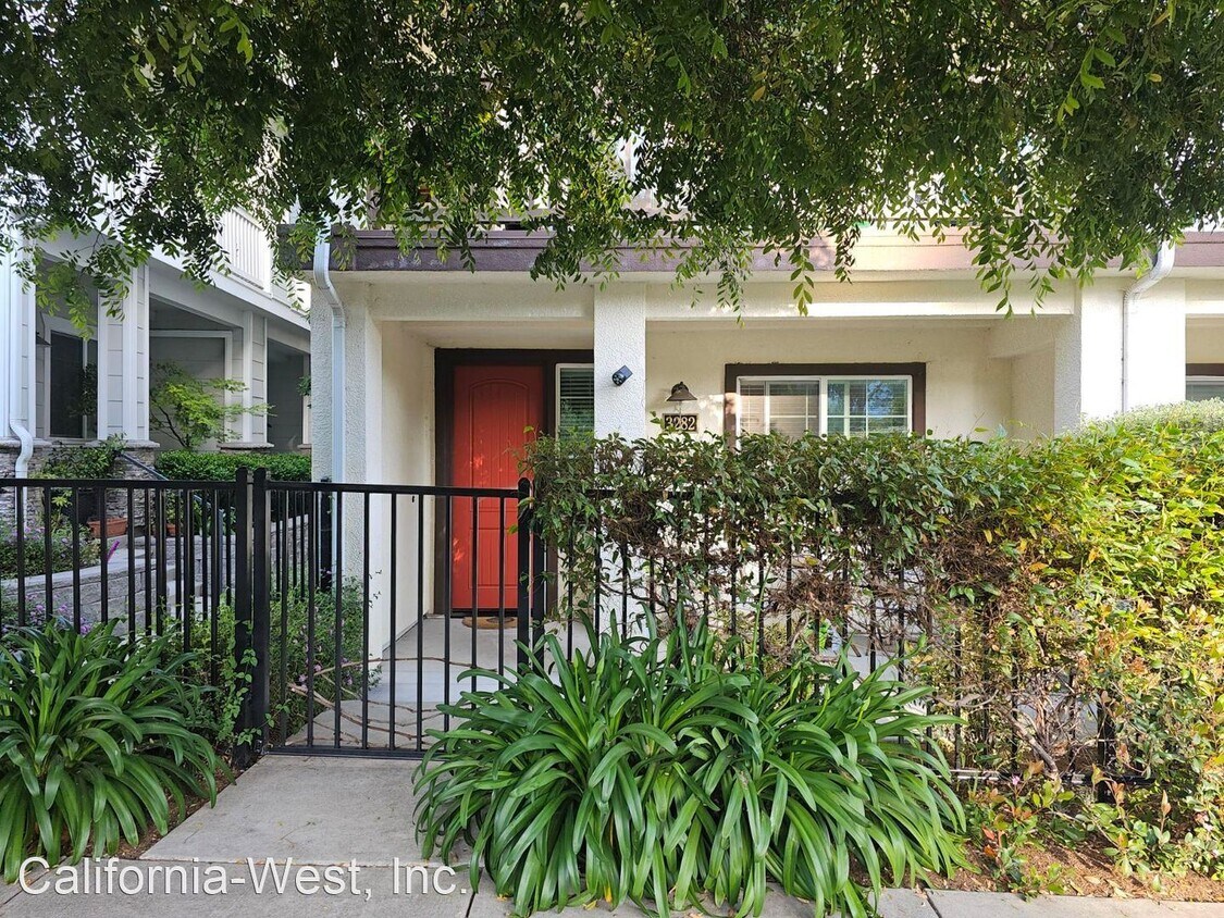 Primary Photo - 3 br, 3.5 bath House - 3282 Sacramento Dr.
