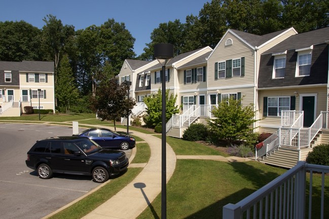 Copper Beach Oakwood Rentals - State College, PA | Apartments.com