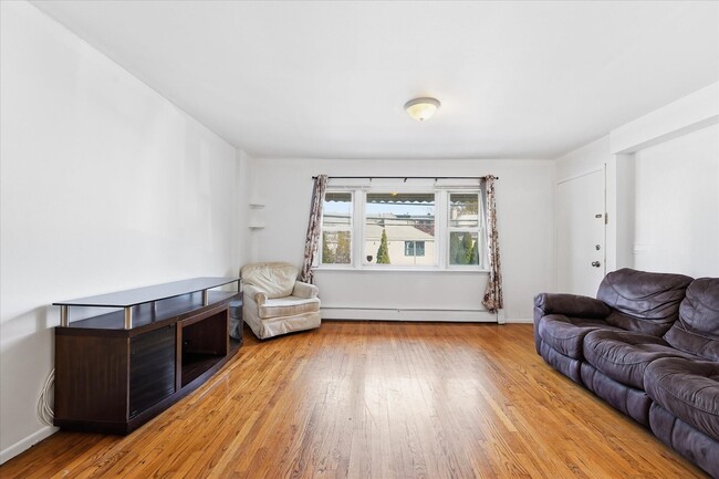 Building Photo - 41 Alan Terrace