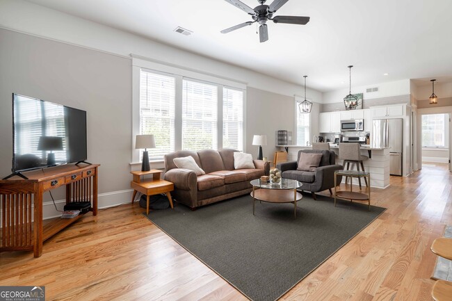 Building Photo - 828 Ponce De Leon Pl NE