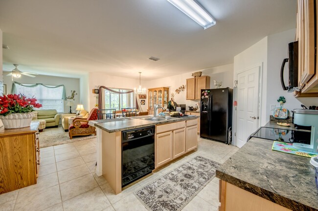 Building Photo - Coming Soon: Spacious 4BD/2BA Home With Fe...