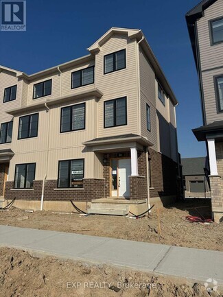 Building Photo - 428 Forman Ave
