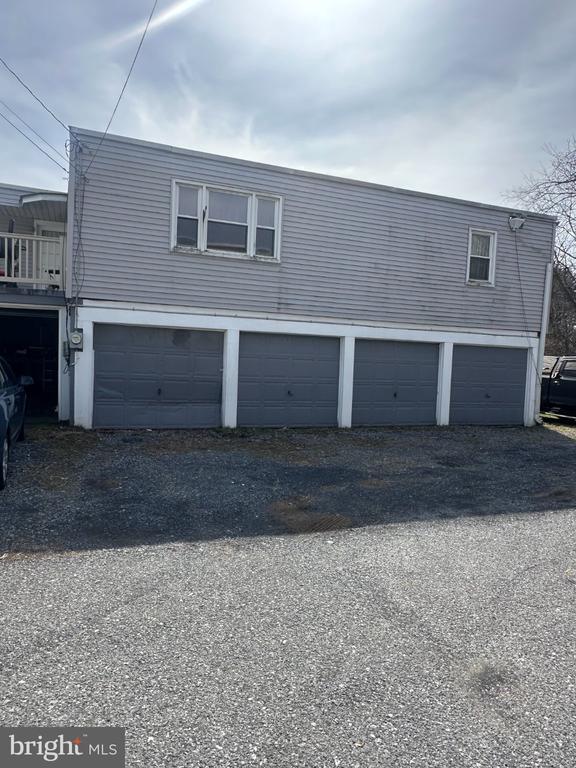 Building Photo - 548 Hershey Rd