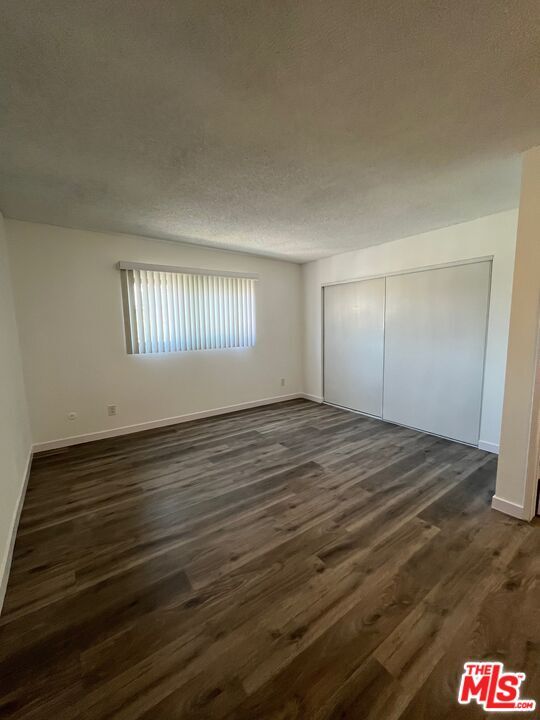 7055 Etiwanda Ave Unit 208, Los Angeles, CA 91335 Room for Rent in