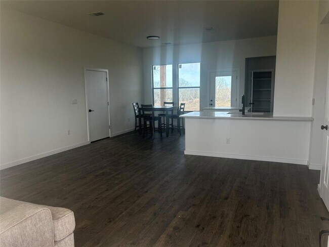 Foto del edificio - 138 Blushing Dr