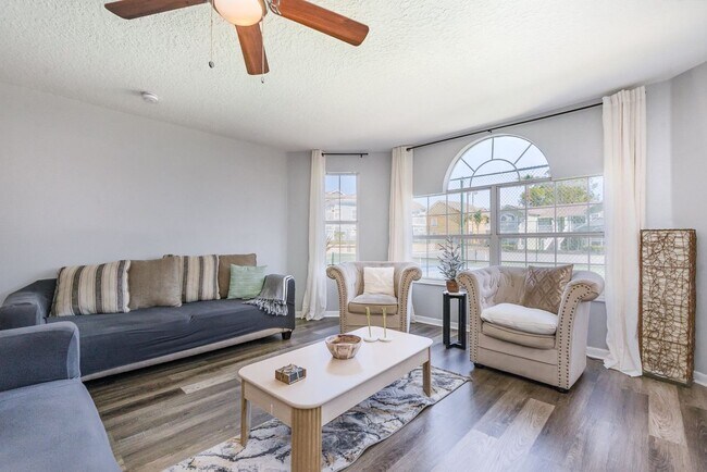 Foto del edificio - 8711 Rockingham Terrace