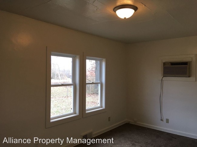 Building Photo - 7112 Decatur Rd