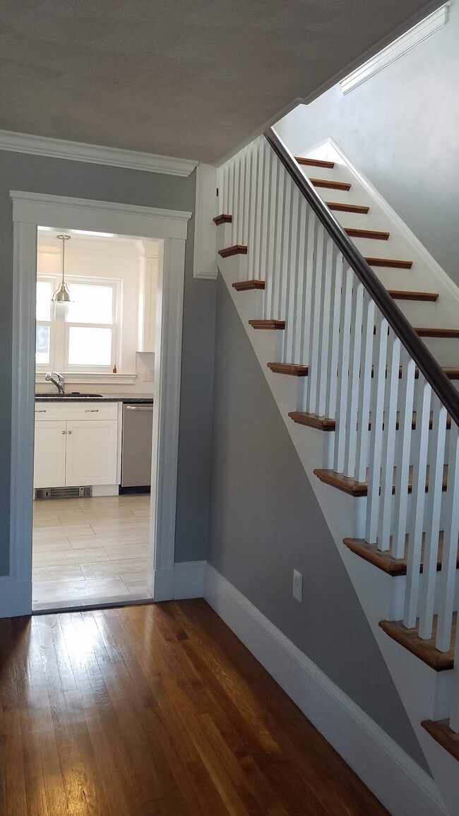 Building Photo - 42 Phillips Rd