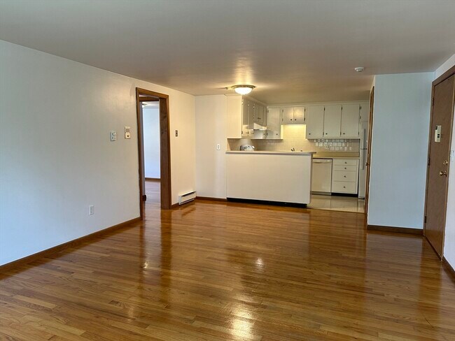 Foto del edificio - 9 Bayberry Rd