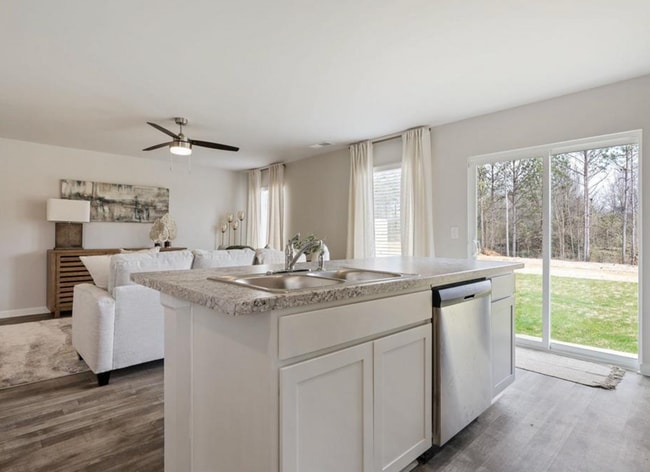 Building Photo - Brand new townhome- 3 bed & 2.5 bath