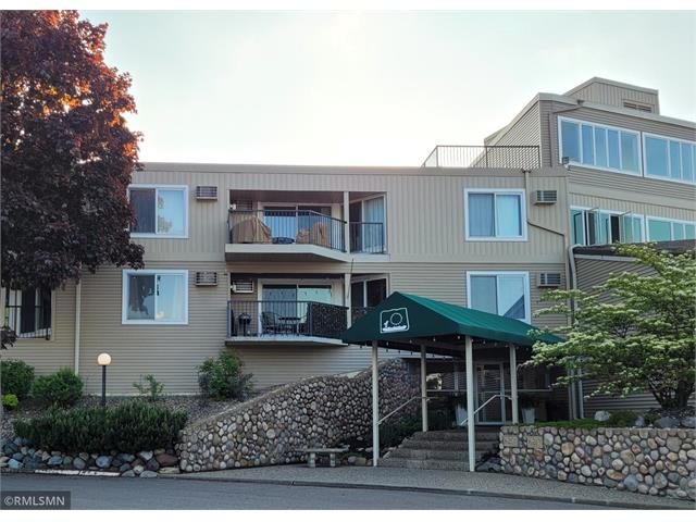 Building Photo - 6201 St Croix Trail N
