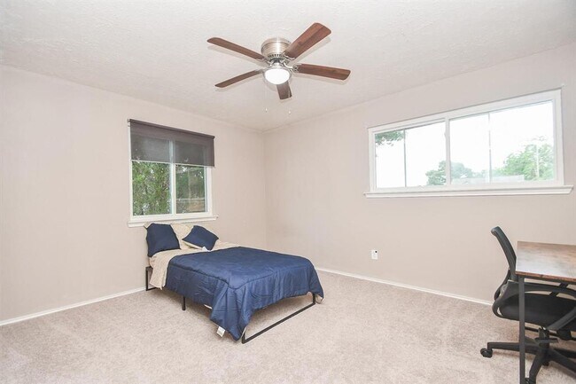 Foto del edificio - 5331 Windsong Trail