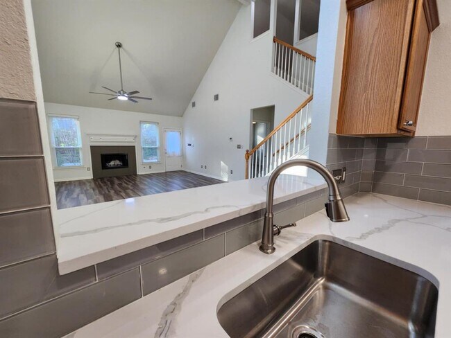 Foto del edificio - 15800 Opal Fire Dr