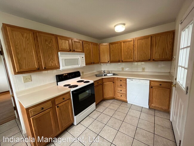 Building Photo - 2 br, 1 bath House - 223 Morse Rd.