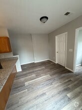 Building Photo - 843 Lanvale St