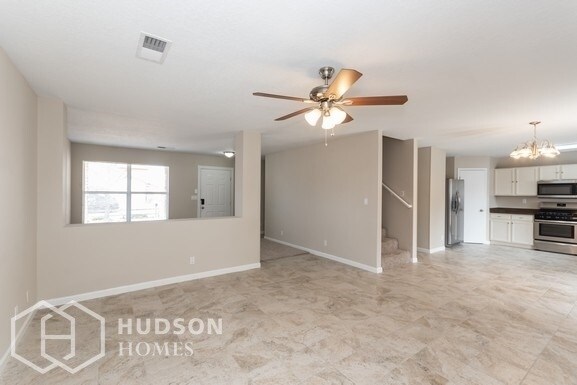 Foto del edificio - NOW AVAILABLE! 70 Juniper Ave, Los Lunas, ...