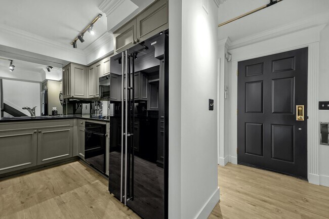 Foto del edificio - 992 Neil Ave